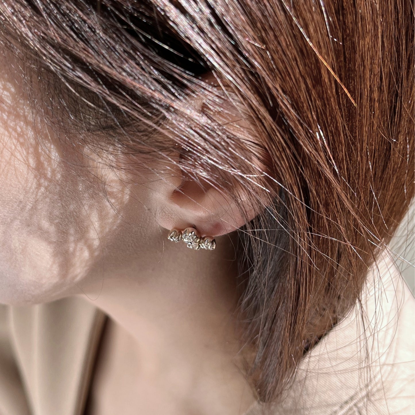 六本立爪 クロスピアス