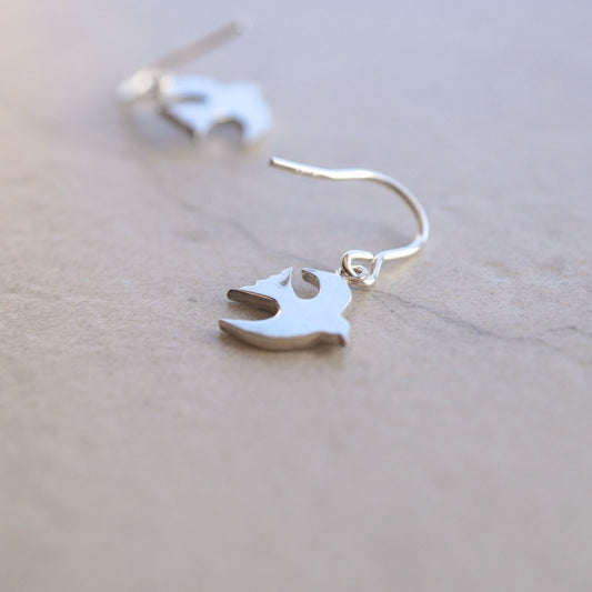 【Bird Charm】はばたく鳥のピアス