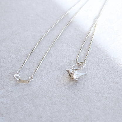【Bird Charm】たたずむ小鳥のネックレス